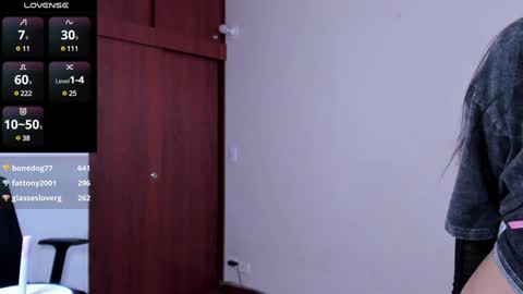 Nicolle  online show from 01/18/25, 09:34