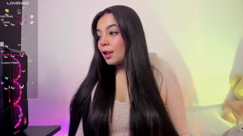 Snapshot of sumersunsett chatting on 12/27/24, 12:07 sumersunsett online show from 12/27/24, 12:07