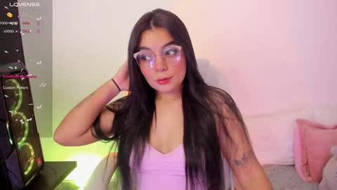 Snapshot of sumersunsett chatting on 02/03/25, 02:14 sumersunsett online show from 02/03/25, 02:14