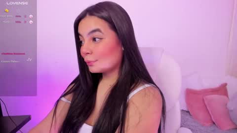 Snapshot of sumersunsett chatting on 02/13/25, 11:58 sumersunsett online show from 02/13/25, 11:58