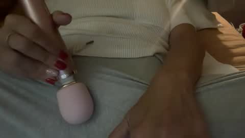 Snapshot of summer994716 chatting on 01/06/26, 06:33 summer994716 online show from 01/06/26, 06:33