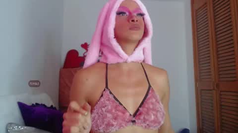 Snapshot of summer__xo chatting on 12/05/24, 05:39 Summer online show from 12/05/24, 05:39
