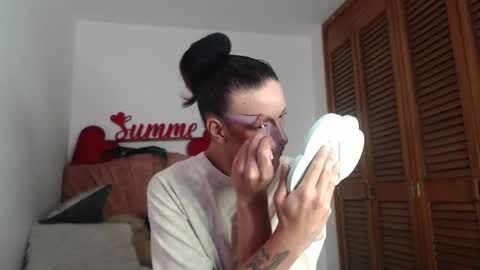 Snapshot of summer__xo chatting on 12/07/24, 06:59 Summer online show from 12/07/24, 06:59