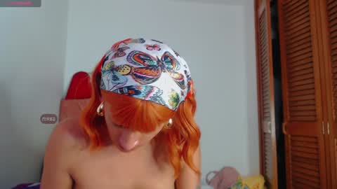 Snapshot of summer__xo chatting on 12/28/24, 05:12 Summer online show from 12/28/24, 05:12