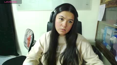 Snapshot of summer_girls01 chatting on 02/11/25, 04:11 summer_girls01 online show from 02/11/25, 04:11