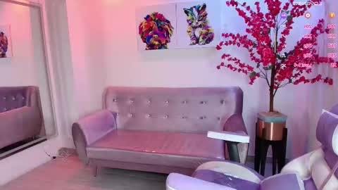 summer_miller online show from 10/22/25, 11:10