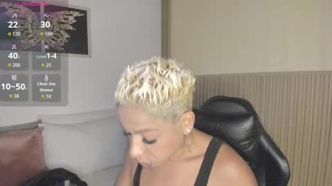 Summer online show from 12/21/25, 12:23