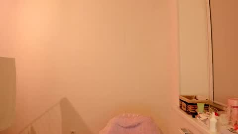 Summer Preston online show from 03/10/25, 01:12