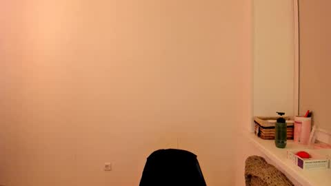 Summer Preston online show from 10/05/25, 01:04