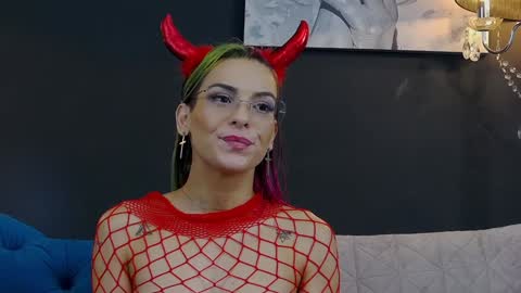 Snapshot of summer_quinn_ chatting on 01/22/25, 12:17 Deea online show from 01/22/25, 12:17