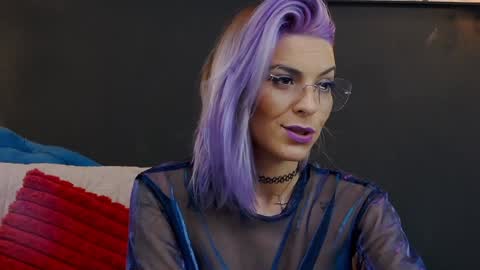 Snapshot of summer_quinn_ chatting on 01/28/25, 09:19 Deea online show from 01/28/25, 09:19