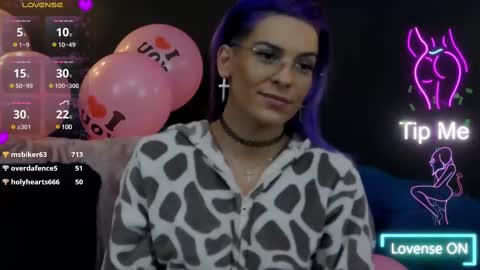 Snapshot of summer_quinn_ chatting on 02/15/25, 09:27 Deea online show from 02/15/25, 09:27