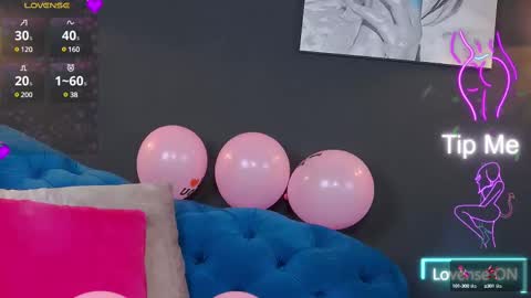 Snapshot of summer_quinn_ chatting on 02/24/25, 05:22 Deea online show from 02/24/25, 05:22