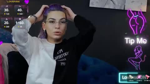 Snapshot of summer_quinn_ chatting on 02/25/25, 05:30 Deea online show from 02/25/25, 05:30