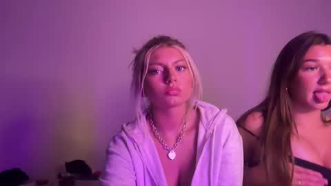 summerclarke2 online show from 10/02/25, 10:11