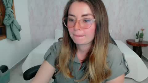 Lesly online show from 06/25/26, 12:54