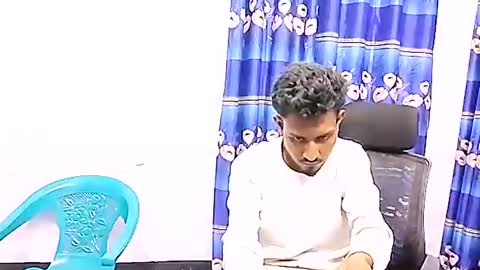 Snapshot of sumonbigboy215042 chatting on 02/02/26, 12:48 sumonblgboyr online show from 02/02/26, 12:48