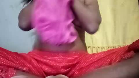 sunali_jain03 online show from 04/25/26, 09:45