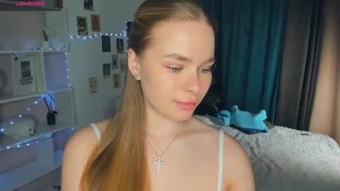 Jenny online show from 06/26/26, 07:13