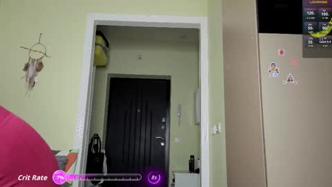 Snapshot of sundragon_ chatting on 11/27/25, 10:56 Vicky online show from 11/27/25, 10:56