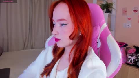 Snapshot of sunflare_ chatting on 12/14/25, 04:34 sunflare_ online show from 12/14/25, 04:34