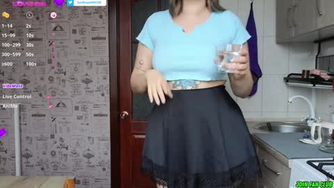 Tina. Im topless model  online show from 12/11/24, 08:58