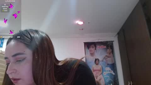 Jeraldine online show from 11/21/25, 08:18