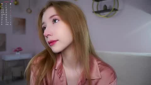 Lily online show from 09/25/25, 01:37