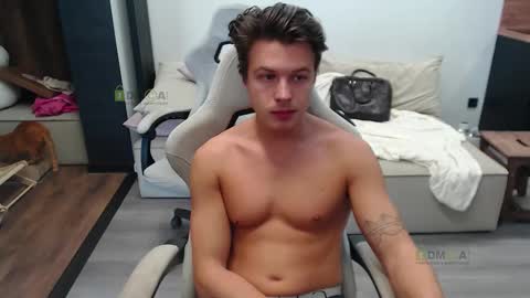 Alice and Sergey online show from 10/21/25, 06:25