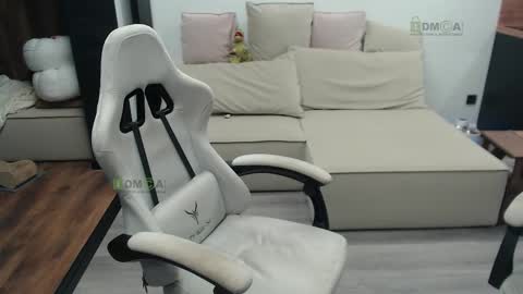 Alice and Sergey online show from 11/16/25, 02:11