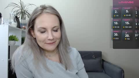 Naomi online show from 12/26/24, 12:59