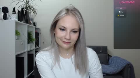 Naomi online show from 01/03/25, 06:46