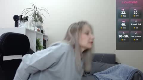 Naomi online show from 01/10/25, 06:31