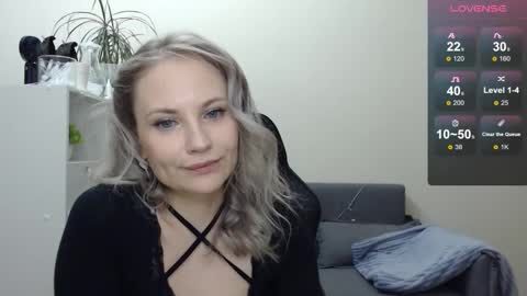 Naomi online show from 01/11/25, 03:23