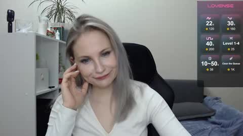 Naomi online show from 02/01/25, 11:48