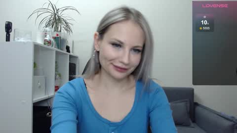 Naomi online show from 02/10/25, 06:35