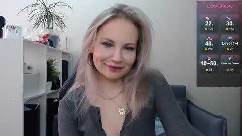 Naomi online show from 03/03/25, 09:22