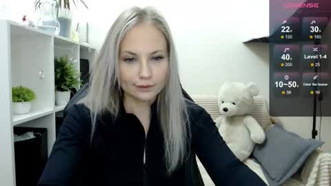 Naomi online show from 09/09/25, 03:17