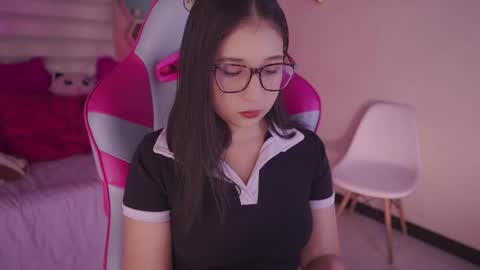 SUNNY online show from 12/18/25, 01:55