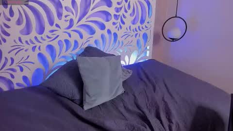 Maya online show from 12/05/25, 06:44