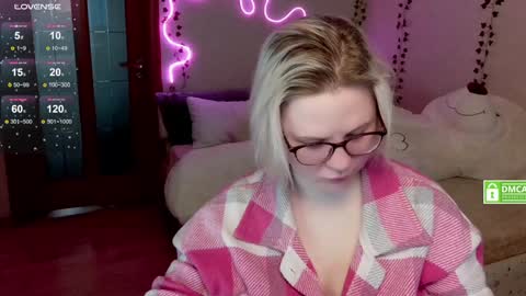 Snapshot of sunny_mood chatting on 02/02/25, 06:37 sunny mood online show from 02/02/25, 06:37