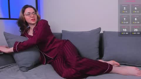 Snapshot of sunny_teaze chatting on 12/02/25, 07:14 Sunny online show from 12/02/25, 07:14