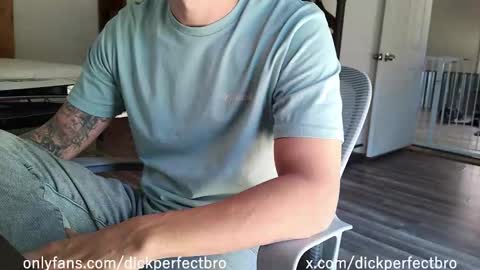 sunny valentine online show from 11/11/25, 03:01