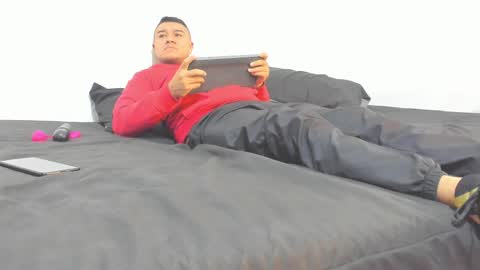 Christian Vanessa online show from 09/16/25, 12:33