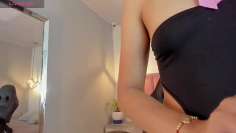  S U N N Y online show from 10/30/25, 12:50