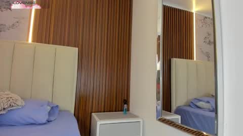  S U N N Y online show from 11/21/25, 02:49