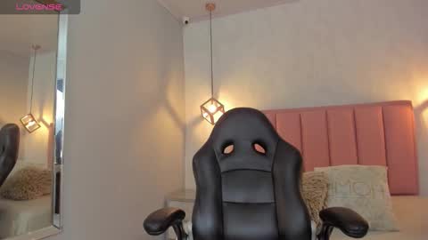  S U N N Y online show from 02/10/26, 12:42