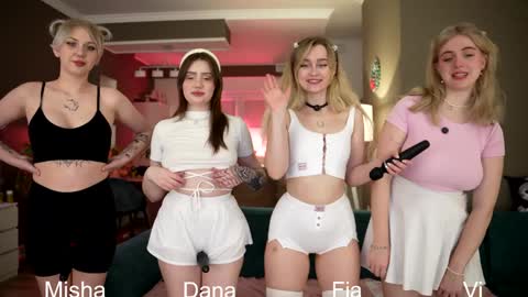 Fia  -  TG -  Mia -  Alice -  online show from 01/05/25, 02:17