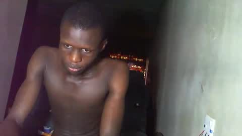 Sunnyblack2 online show from 12/03/25, 11:08