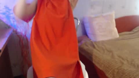 Snapshot of sunnyjoys chatting on 02/24/25, 03:31 Alina Streams Mon to Fri online show from 02/24/25, 03:31